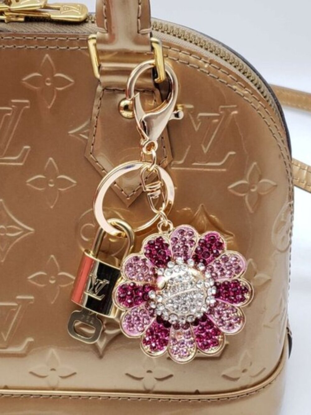 Louis Vuitton Gold Padlock 🔒 Key Set Authentic LV w/ Unbranded Flower Keychain - Picture 2 of 7